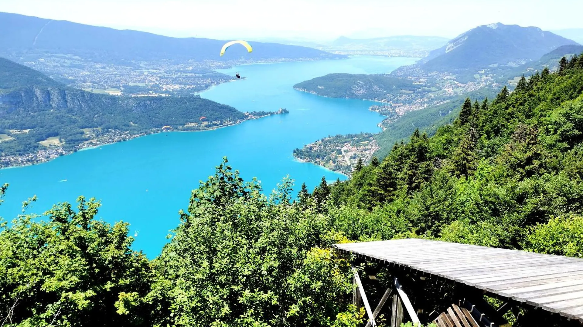 Le Rooftop Du 10 Annecy 0*,
